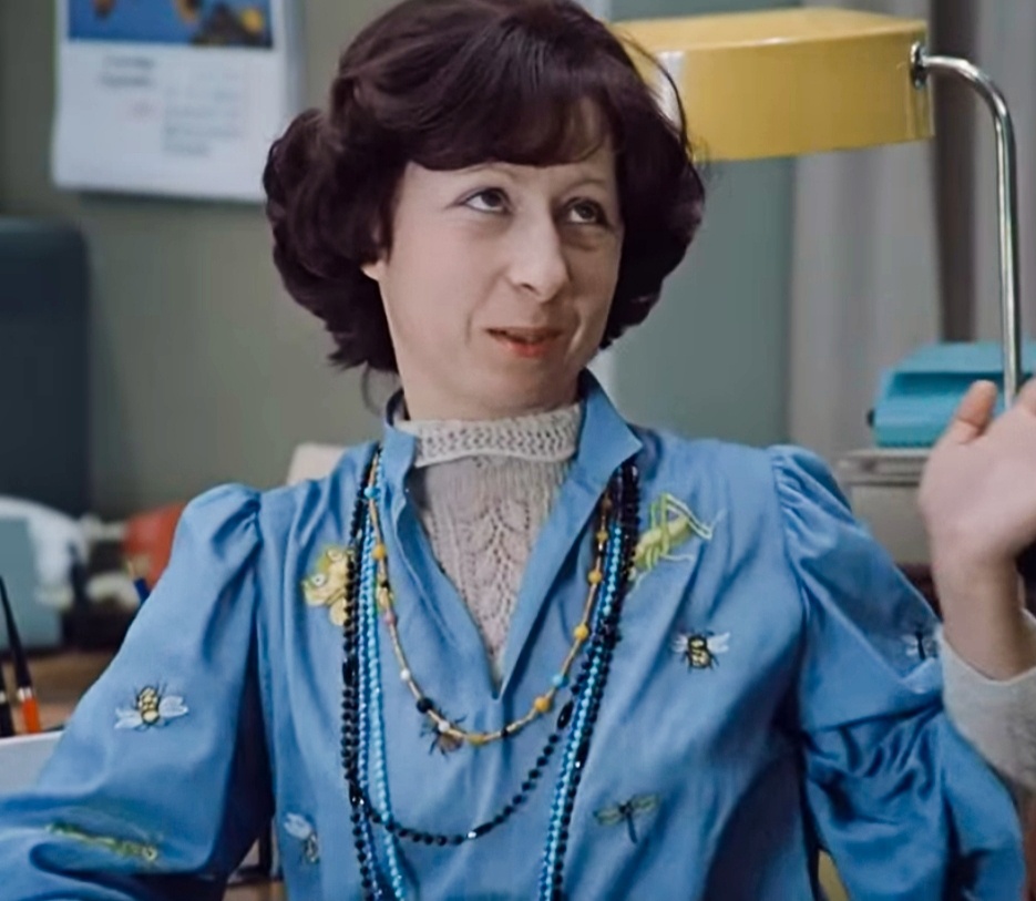 Кадр из фильмы "Служебный роман"