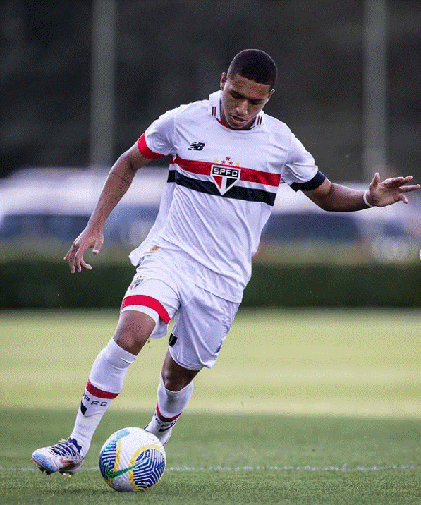    Первый летний трансфер из "Сан-Паулу" в ЦСКА оказался успешным. Каким будет второй?Максим Квятковский