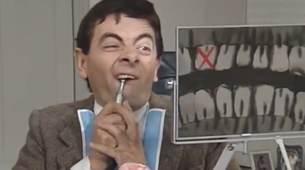    Да уж, смотря на такие цены, хочется научиться лечить зубы самому. Кадр из сериала «Мистер Бин»