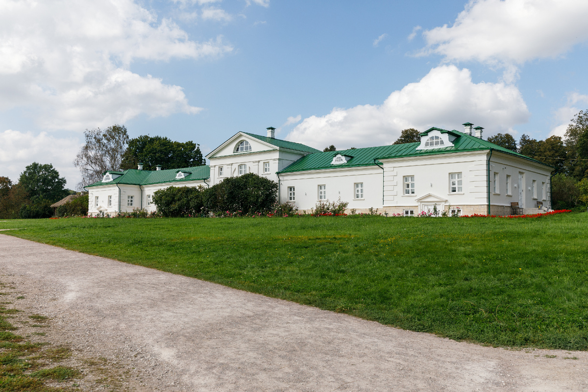 Дом Волконского в музее-усадьбе «Ясная Поляна»