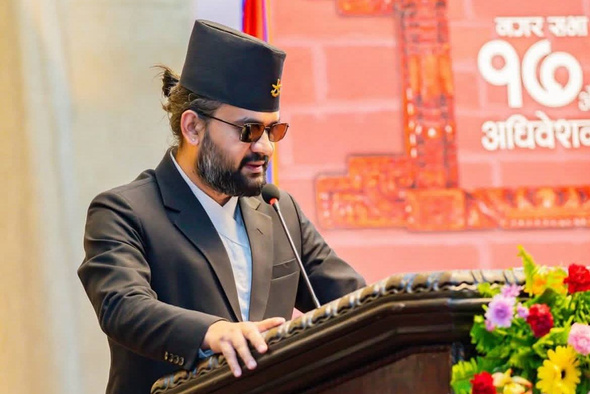     Социальные сети Балендра Шаха