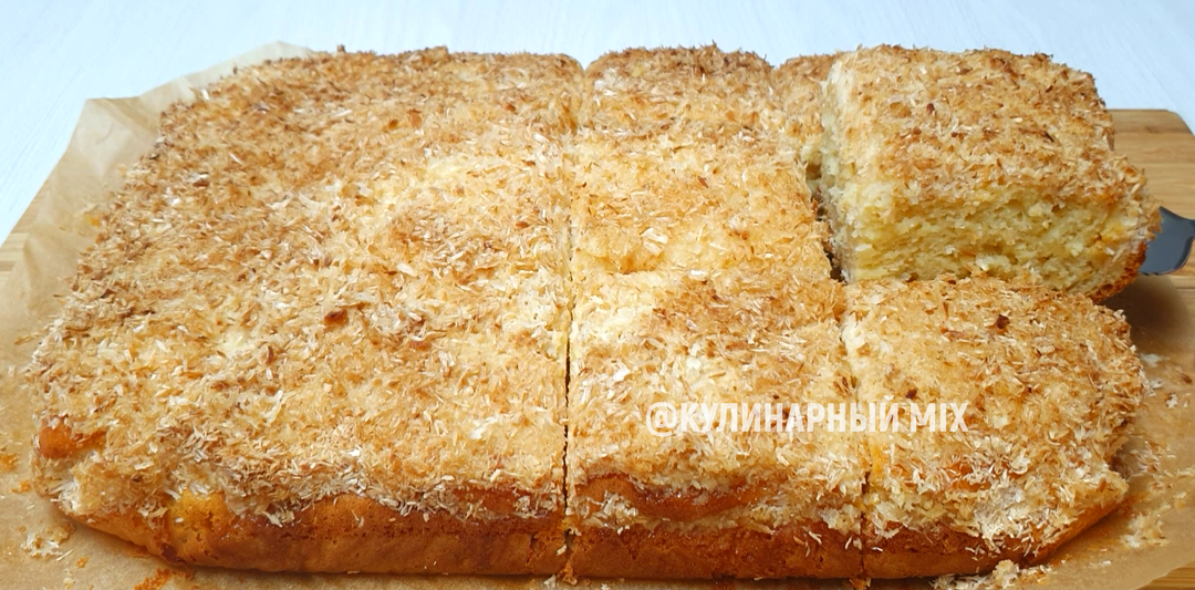 Даже в теплом виде такой пирог очень вкусный. Самый воздушный пирог