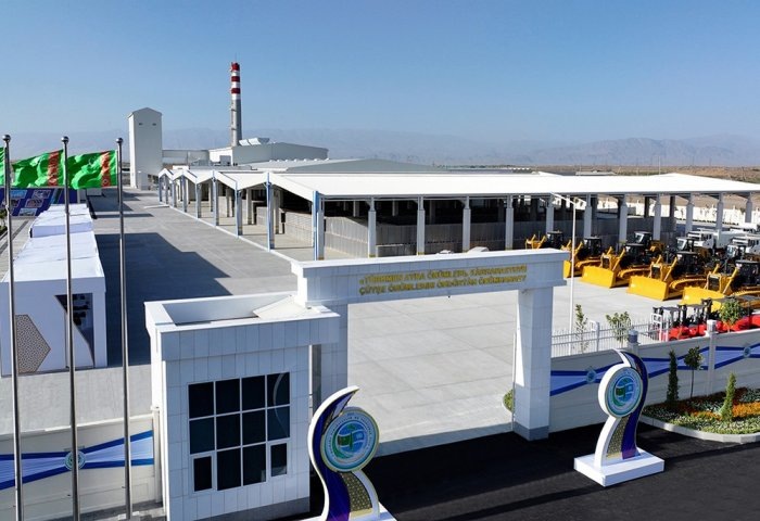 Открытие нового цеха по выпуску стекольной продукции, 8 сентября, 2025 г., Ашхабад, Туркменистан (Фото: TDH)