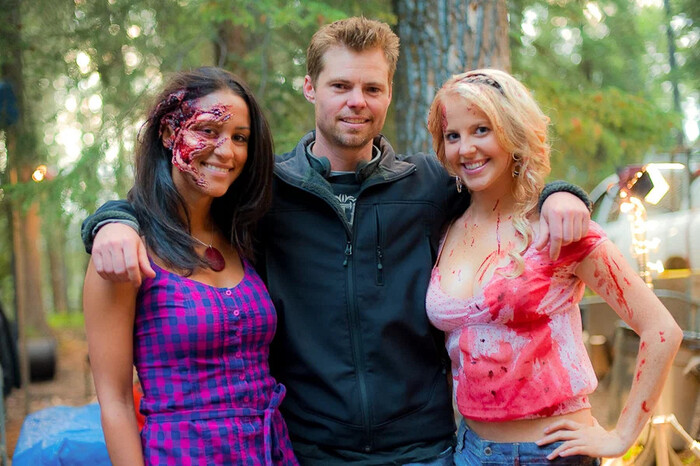 Фото из свободных источников. Кадр со съемочной площадки "Убойных каникул".