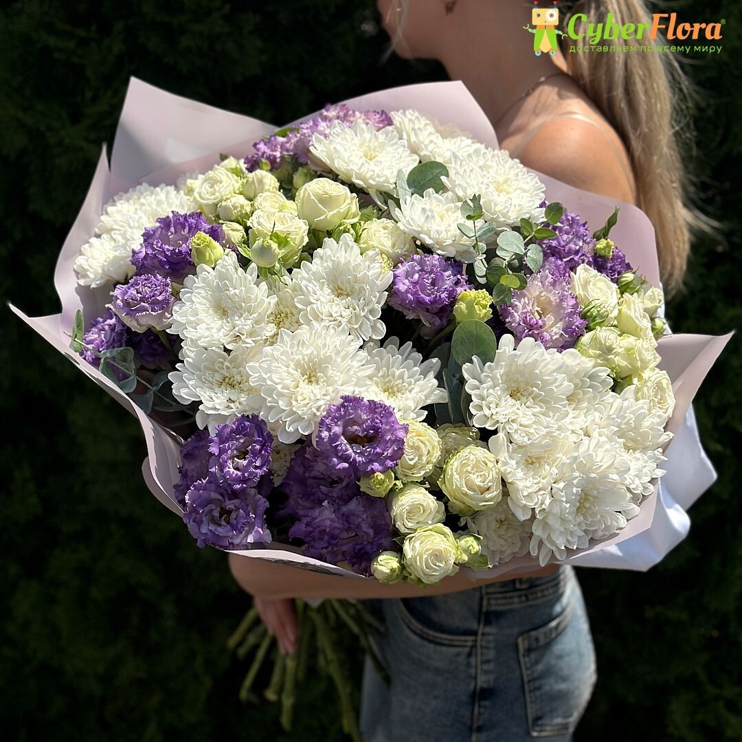 Источник с сайта: https://cyber-flora.ru/category/kakoy-povod/tsvety-na-den-uchitelya/