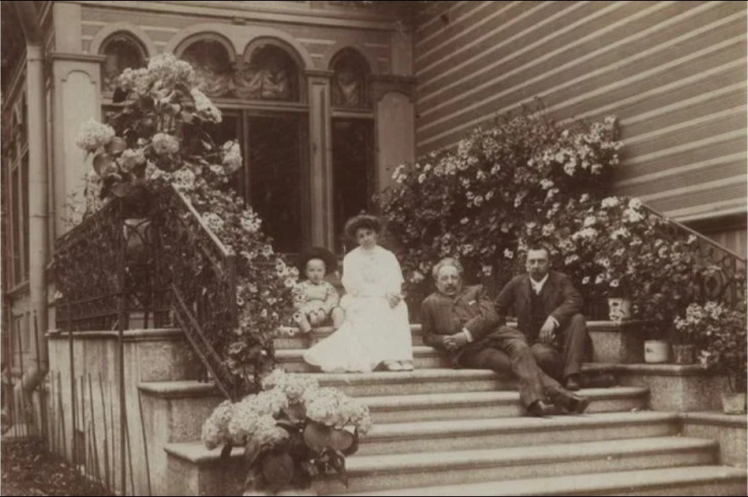 Из открытых источников