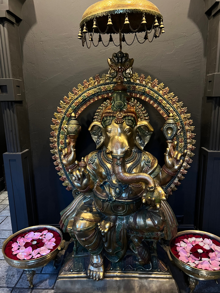 На входе в ресторан 