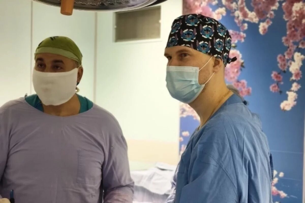    Тюменские хирурги провели две операции под одним наркозом