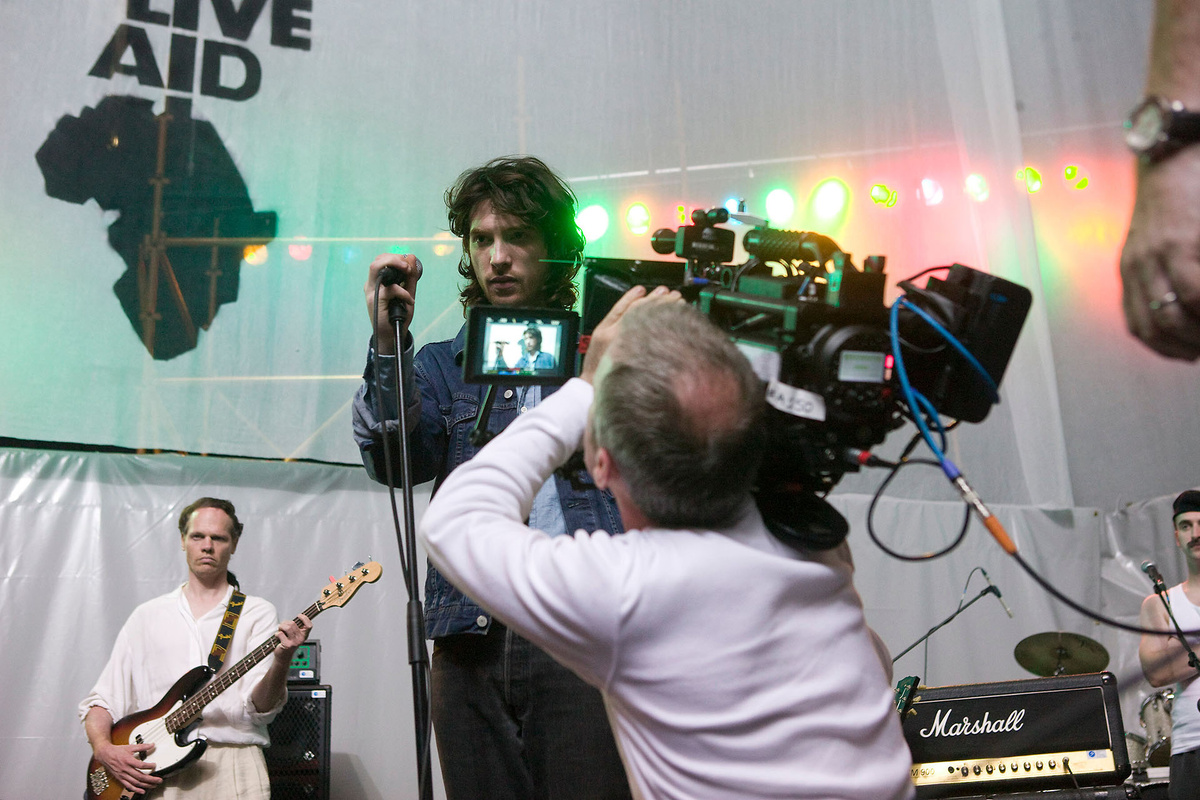    Кадр из фильма «Когда Харви встретил Боба»