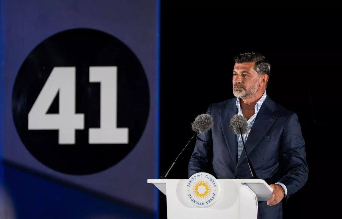 Мэр Каха Каладзе на официальном представлении своей кандидатуры на выборы 2025 © Kakha Kaladze