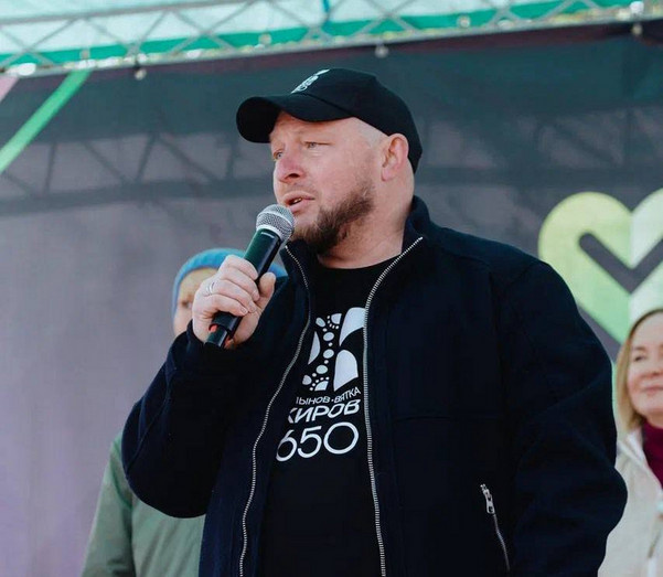 Вячеслав Симаков представит собственную песню на фестивале