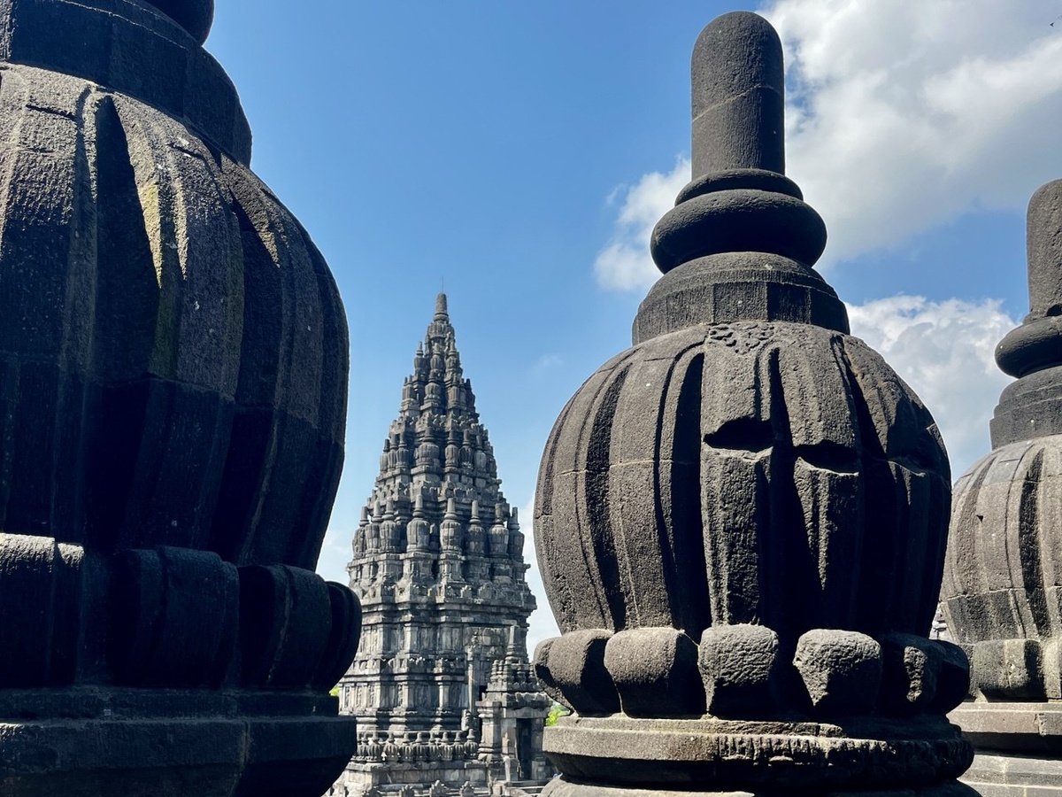 Прамбанан в Индонезии