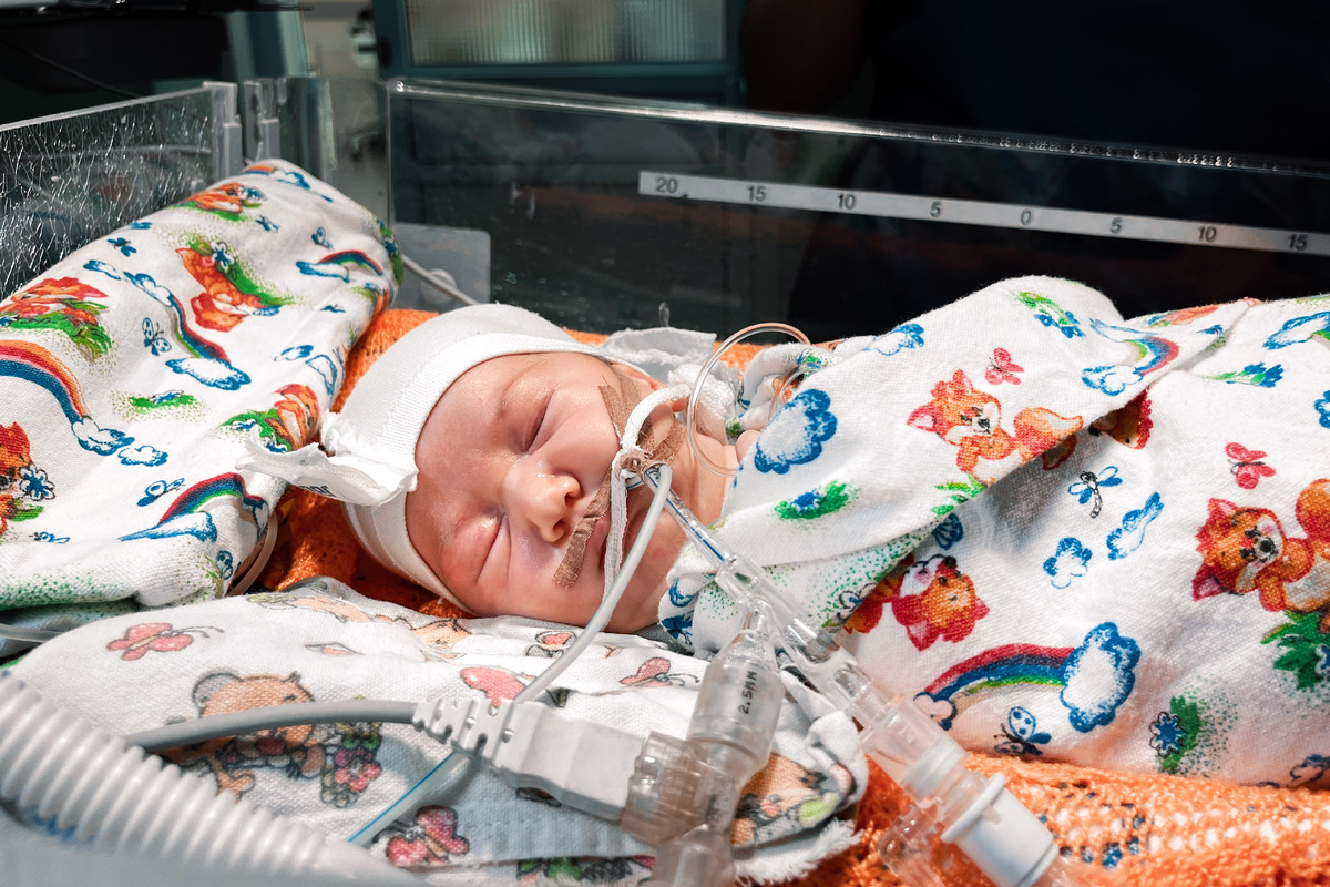 Варя в больнице, 2024 год. Фото: личный архив семьи