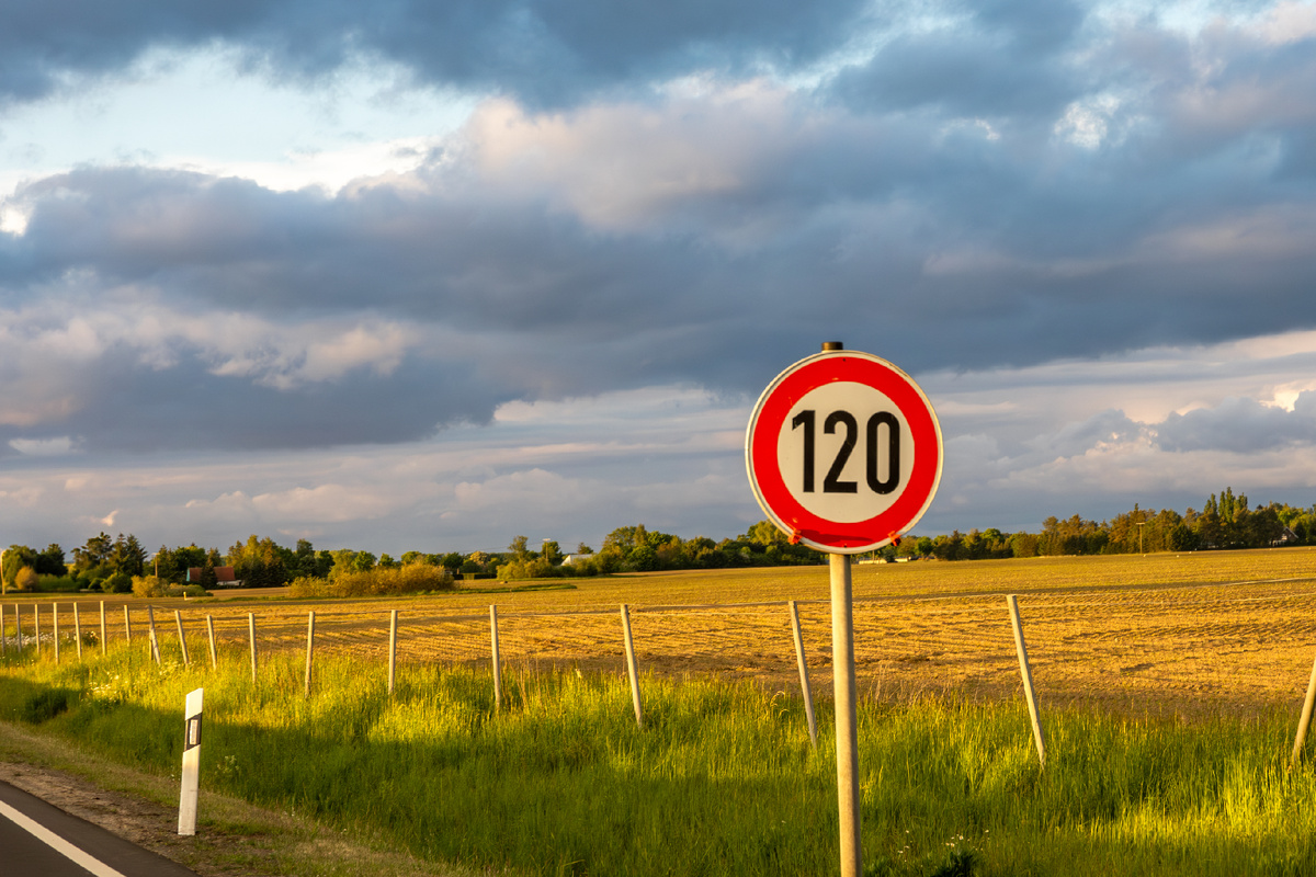 Дорожный знак