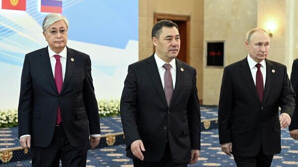    © Пресс-служба президента КР / Султан Досалиев