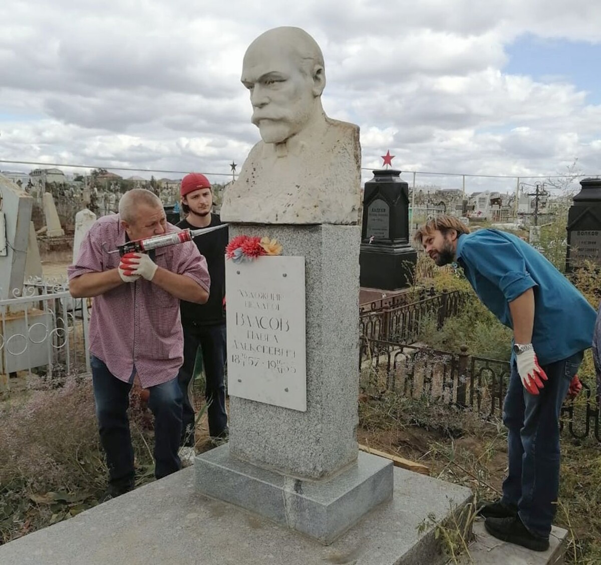    Фото со страницы ВК Астраханского художественного училища им. Власова