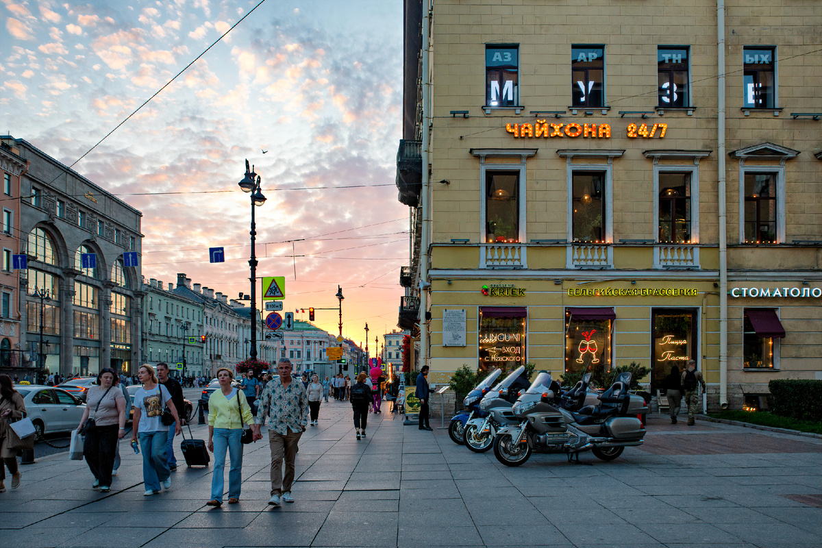 Мотоциклы не для красоты стоят, а мотопрогулки предлагают