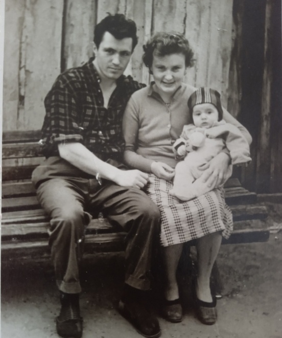 старое фото Сурена и жены