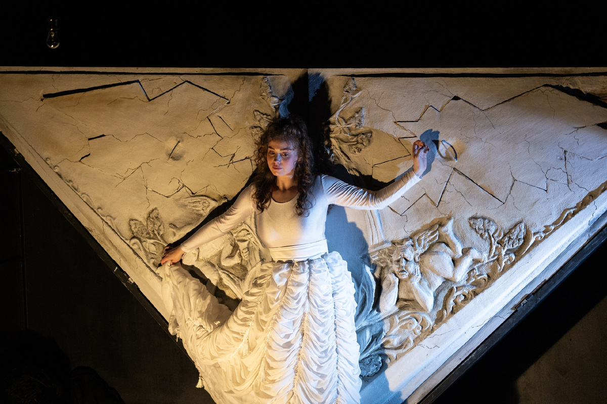 Спектакль «Белые ночи». © VK / Театр им. В. Ф. Комиссаржевской