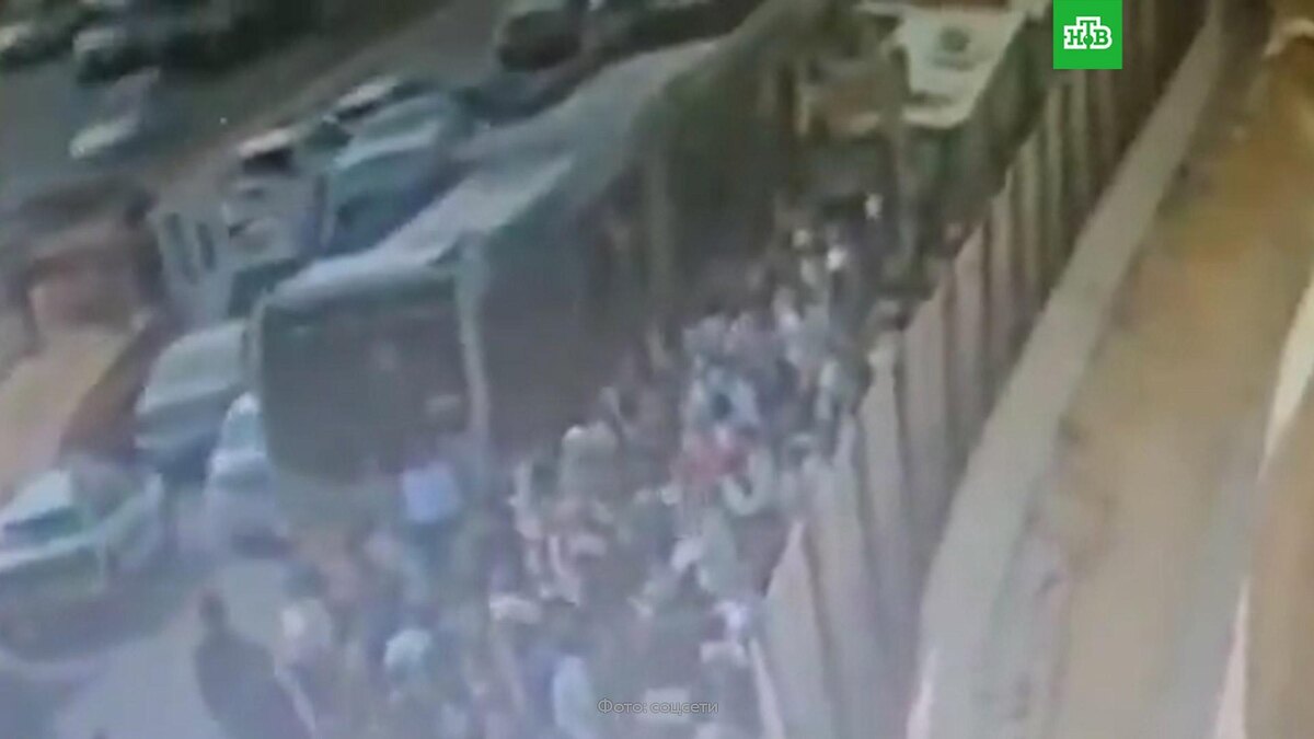    Кадры начала стрельбы в автобусе в Иерусалиме