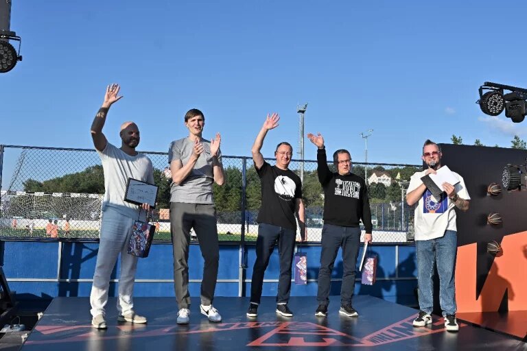 Листайте вправо, чтобы увидеть больше изображений