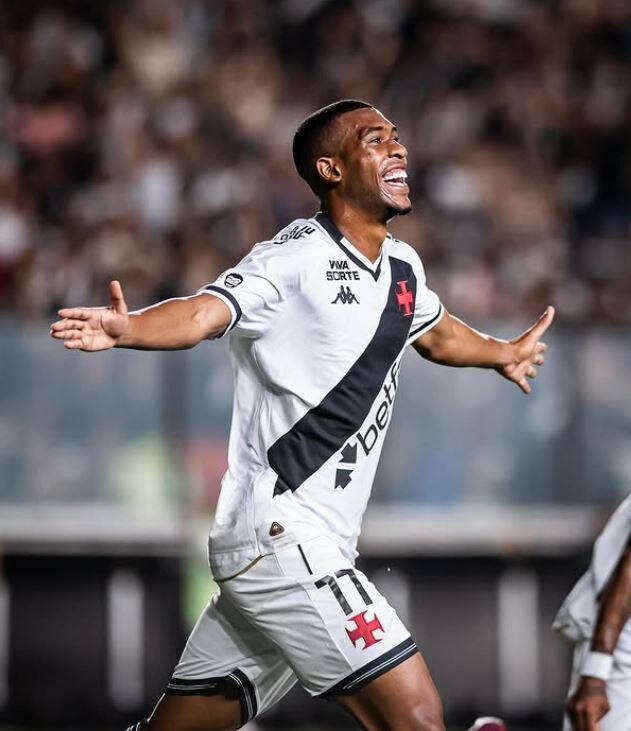    «Зенит» проявляет заинтересованность в подписании игрока «Васко да Гама» - СМИ евгений