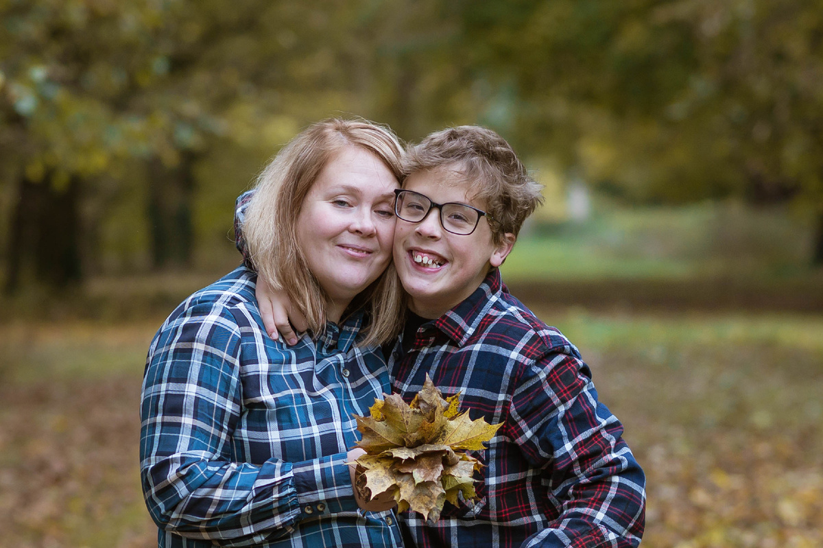 а это мы с Мишкой)))тут он еще маленький))ну как маленький: 12 лет