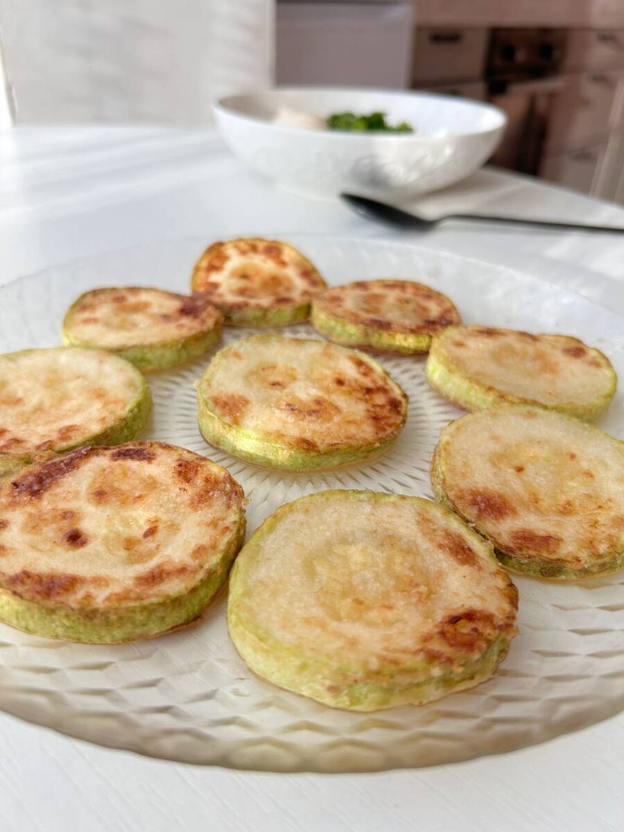 Кабачки обжаренные в муке