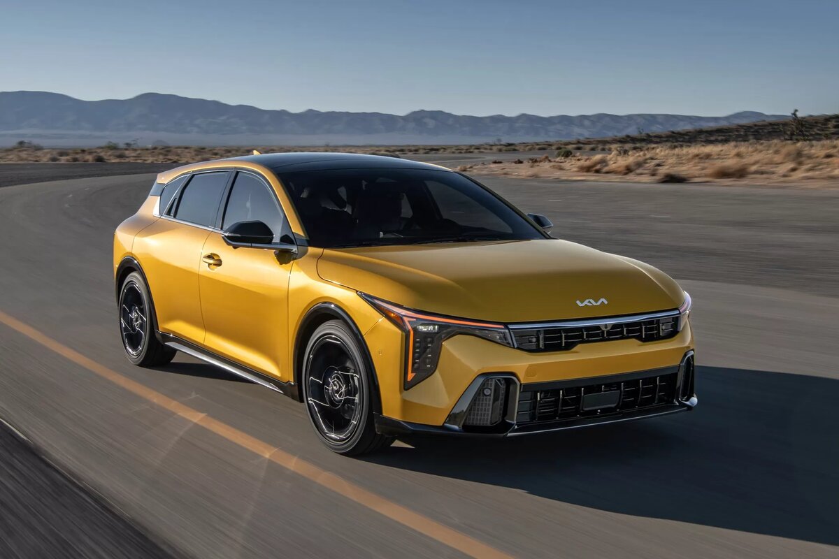 Kia K4 2025 - хэтчбек