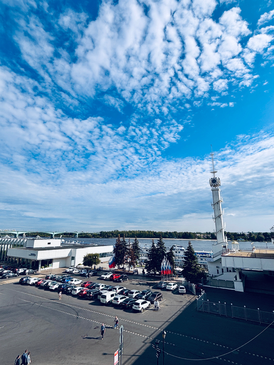 Теплоходный причал в Ярославле 