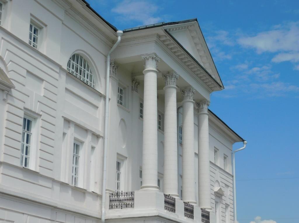 Усадебный дом Щепочкиных-Бистром в Полотняном Заводе. Июль 2025 г. Из личного архива автора.