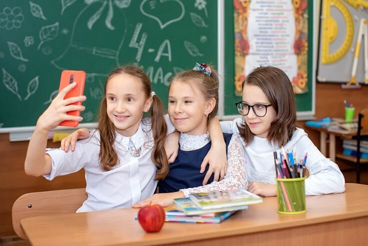 Собери ребёнка в школу на 10000 рублей и не выпендривайся