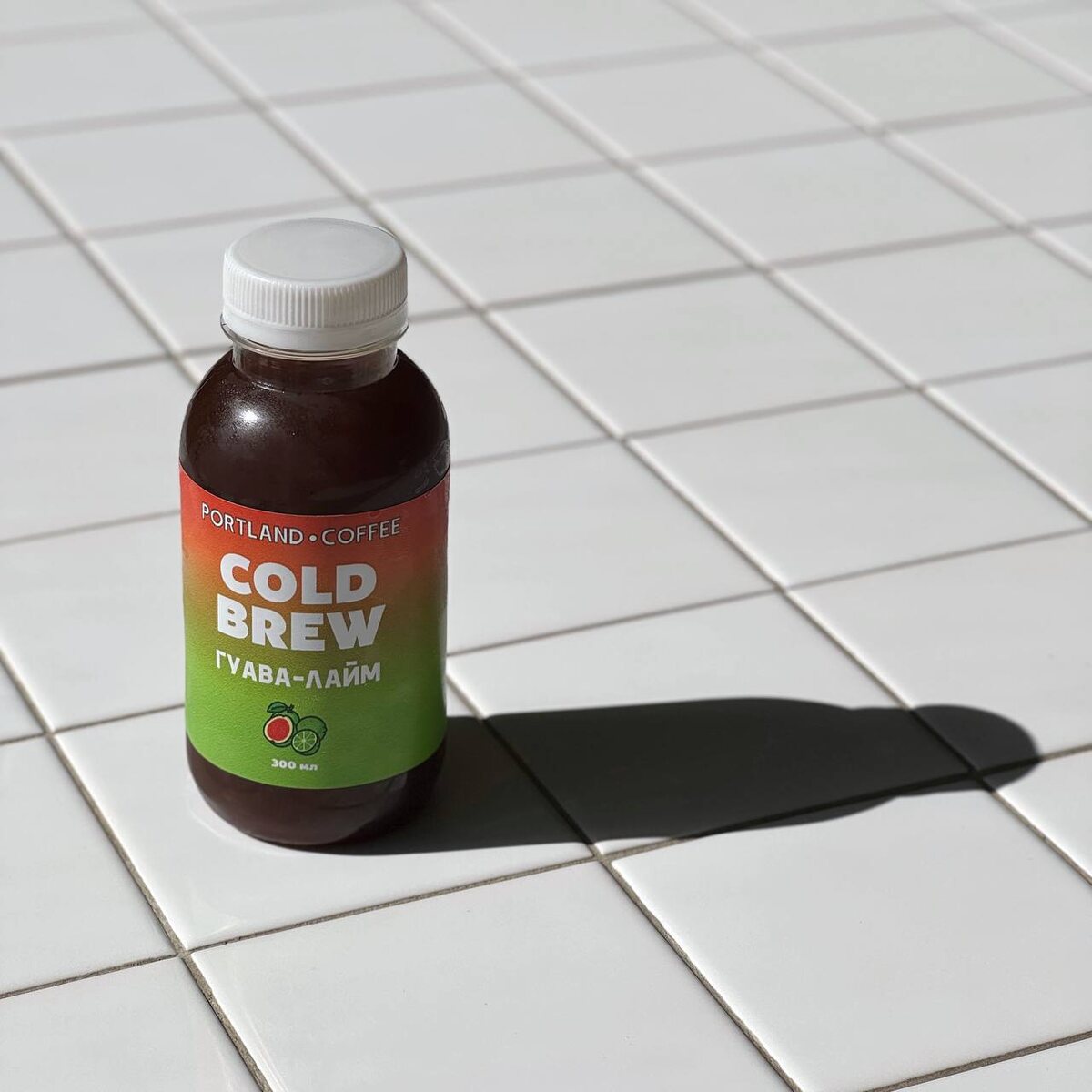 Колд Брю с гуавой и лаймом от Portland