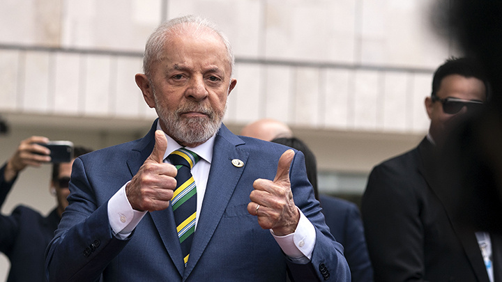    Бразильский лидер напомнил: БРИКС представляет уже почти 40% мирового ВВП и 26% всей мировой торговли, при этом население блока - почти половина населения Земли. Фото: David de la Paz/XinHua/Global Look Press