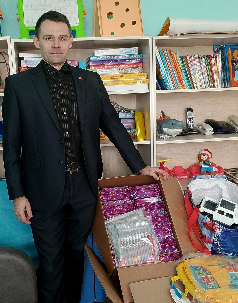 Фотография взята со страницы Сергея Пчелинцева в российской социальной сети "В Контакте": https://vk.com/serp1930