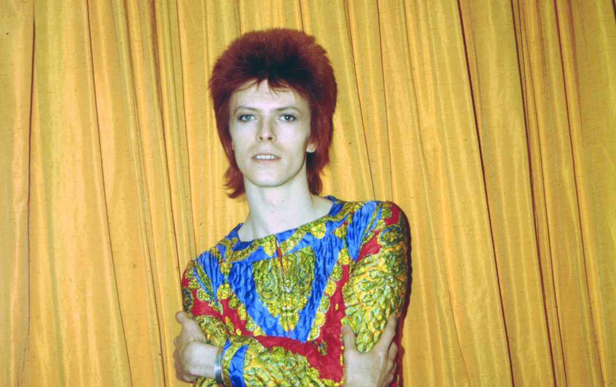 Дэвид Боуи позирует для портрета в образе Зигги Стардаста в 1973 году. Фото: Michael Ochs Archives/Getty