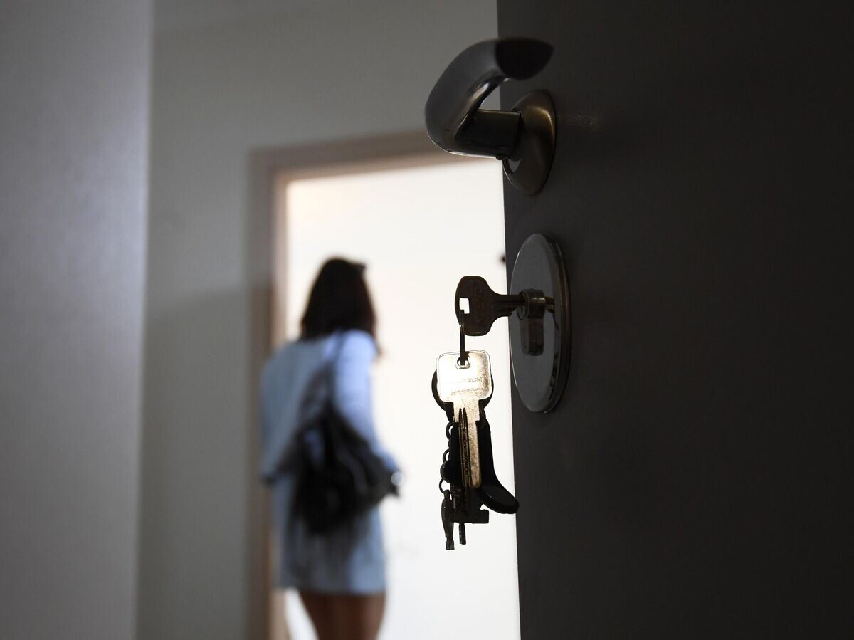    Дверь квартиры© РИА Новости / Кирилл Каллиников