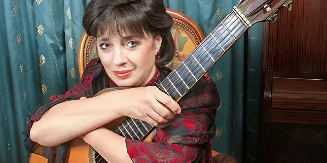 "Я бы его куда-нибудь определила": мать сбежала от парализованного зятя, а Галина Беседина 13 лет была ему сиделкой и любящей женой