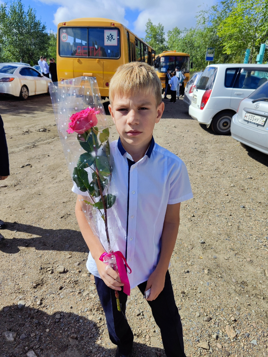 Тимур, 10 лет, 4-й класс. 