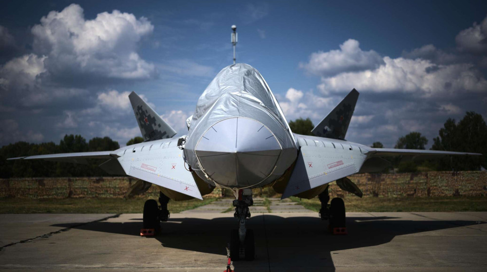    Су-57 единственный истребитель, который заходит в зону ПВО и выходит живым