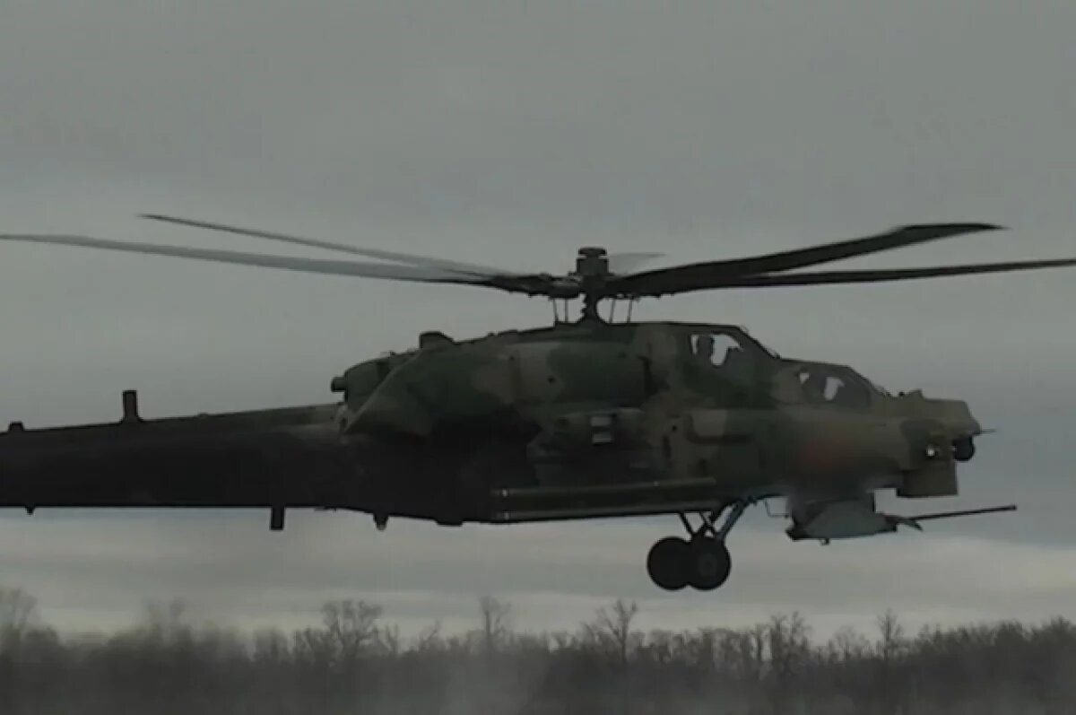    Экипаж вертолета Ми-28НМ уничтожил живую силу и бронетехнику ВСУ
