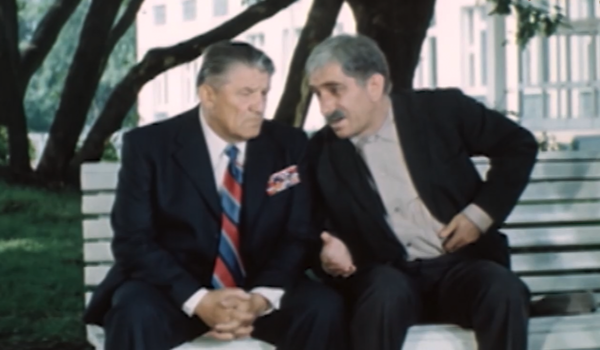    Кадр из фильма "Когда наступает сентябрь..." (1975)