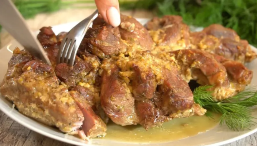 ✍ Знаешь, что делает любое мясо — даже самую жесткую говядину — нежным и тающим во рту... Это не майонез и не киви! Всё проще...