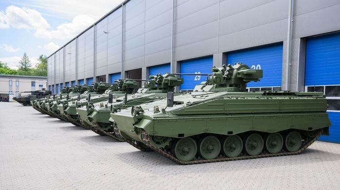 БМП Marder, восстановленные на предприятии концерна Rheinmetall, для отправки киевскому режиму. Фото из архива редакции .
