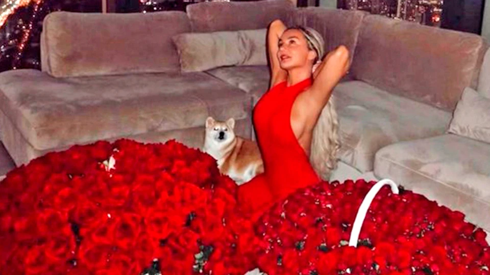 Папа Тимма подсматривает за Аней Седоковой