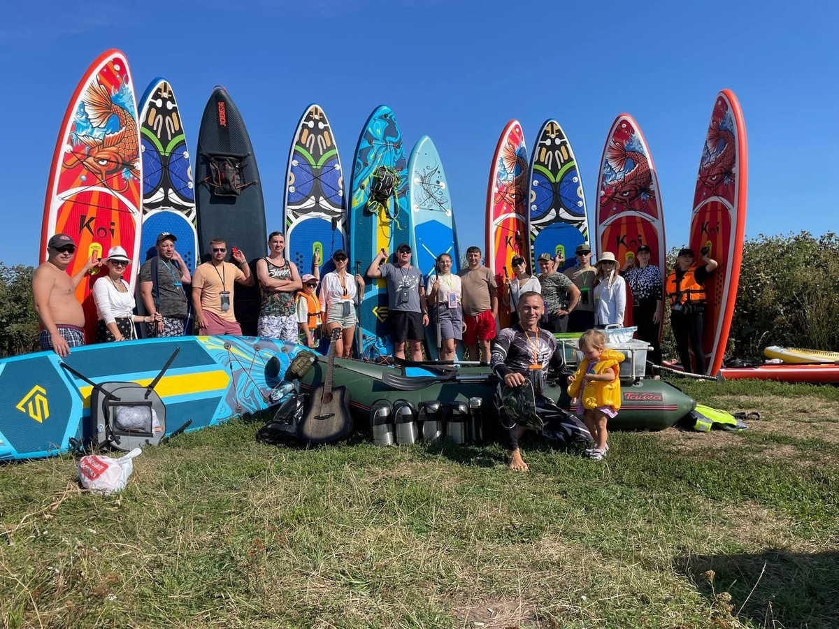 на фото участники 11-го сплава на р.Пьяна в 2025 году