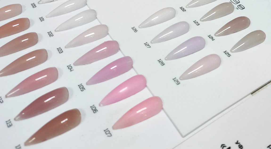 Ходовые оттенки гелей Рунейл эксперт, образцы. В тонком слое - этот гель гибкий, как база, а в плотном слое - жесткий. Консистенция по густоте средняя.