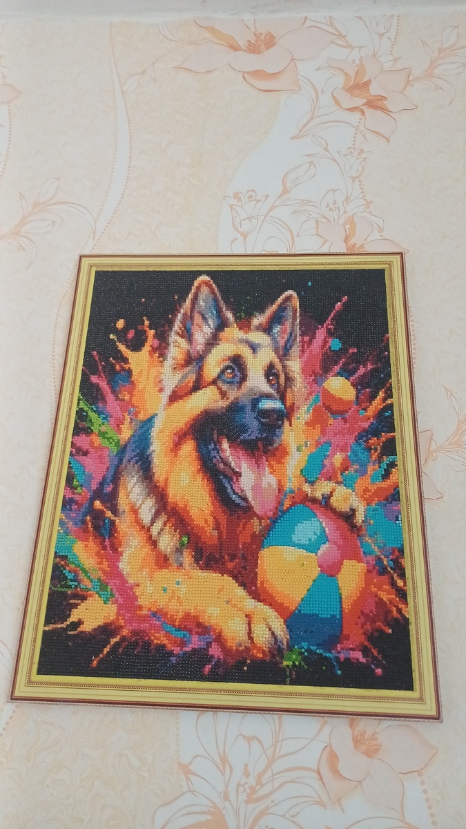 Старшие девочки наконец-то собрали картину. Понадобилось всё  лето 