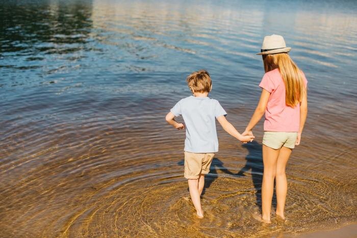 Более 250 детей пропали за лето в России, 15 из них погибли