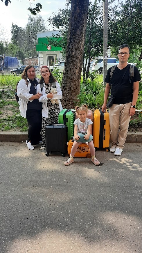 Простим папе мусоровоз в кадре, он не блогер, а у вашего блогера мозг в этот момент не функционировал